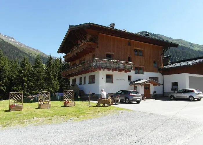 Pension Sattelkopf St. Anton am Arlberg