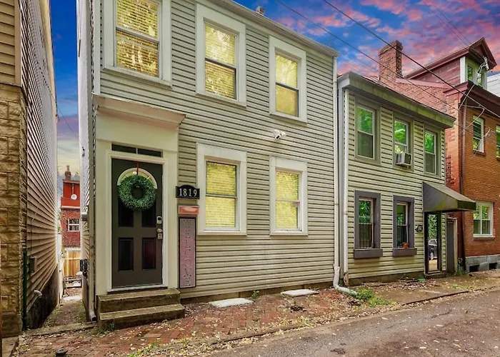 Cozy Southside Pitt Home W/ Pool Table +Yard Pittsburgh
