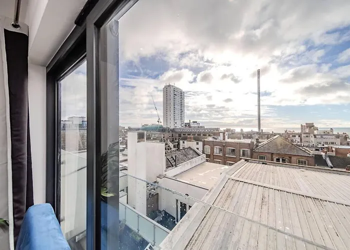 Super Central 3 Bedroom Flat I Next To Brighton Beach