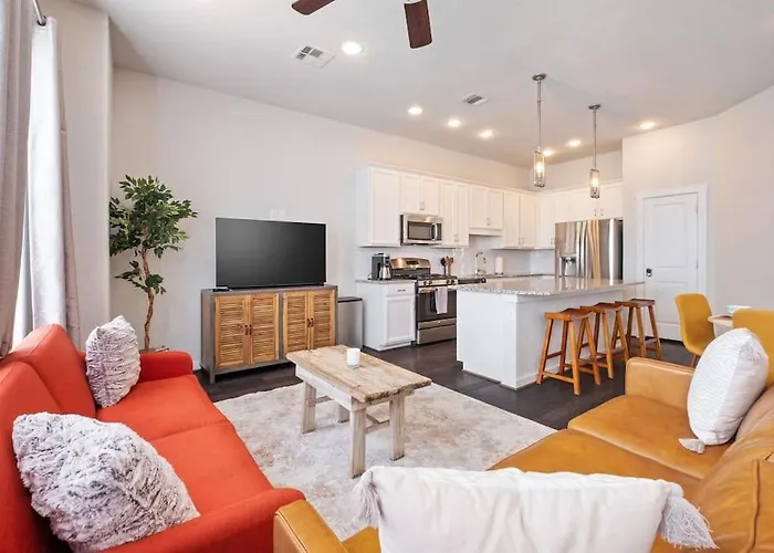 Villa New! The Courtland, 2 Car Garage San Antonio