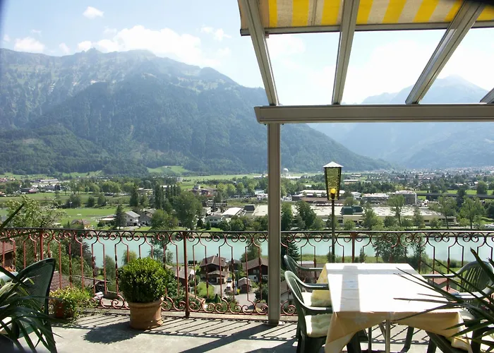 Gasthof Schoenegg B&B Ringgenberg