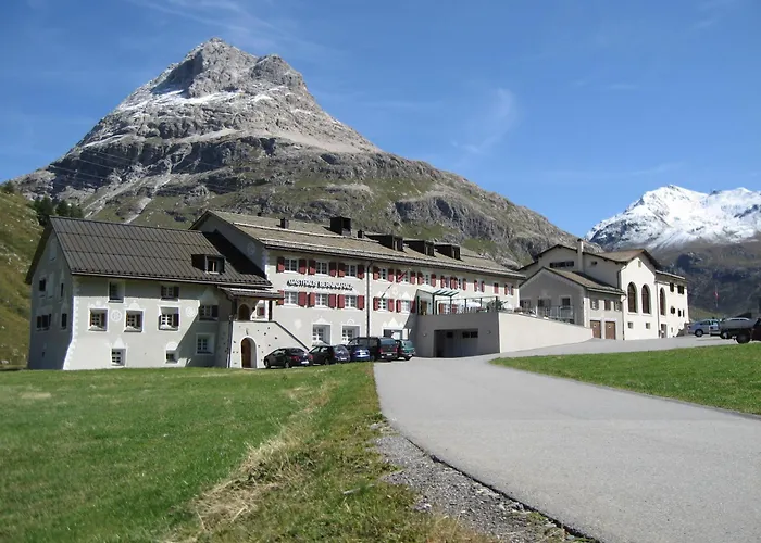 Gasthaus&Hotel Berninahaus Pontresina