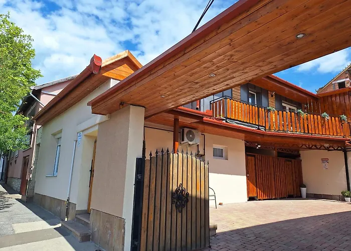 Varfal Apartman II Erlau