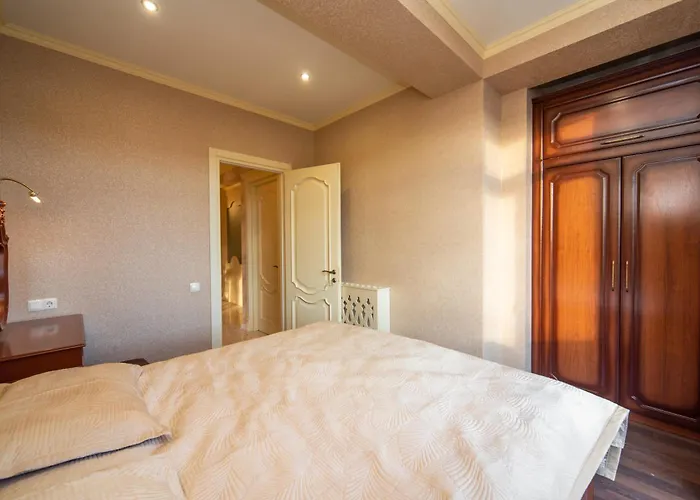 Cozy Apartment With A Beautiful View Of Old Town Tbilisi