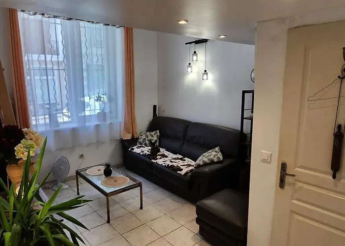 Appartement Cosy Centre Nizza