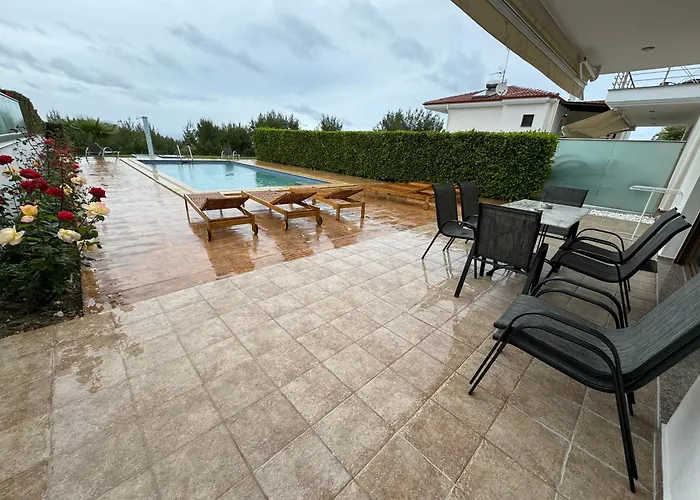Villas Chaniotis