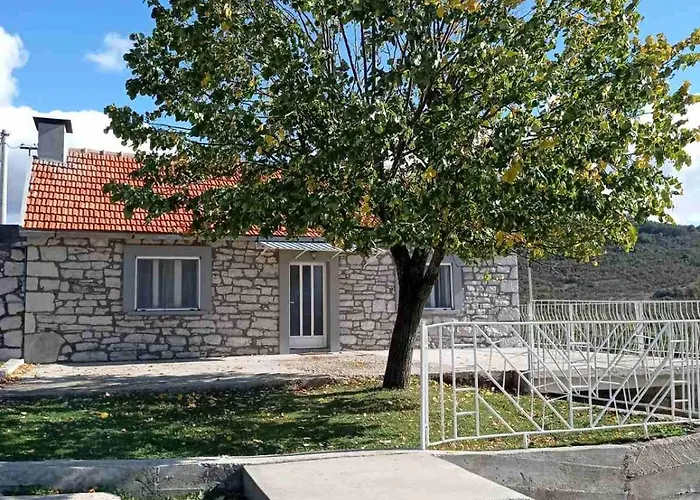 Villa Oaza Mira Nikšić