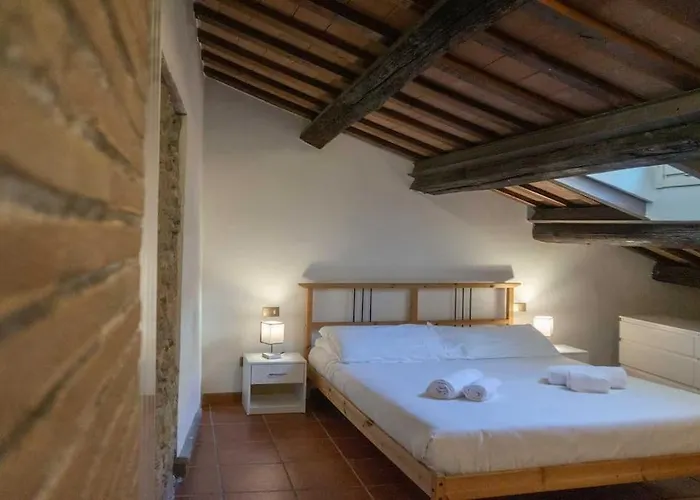 Ferienwohnung Domus Tempio Deluxe, Roma Centro