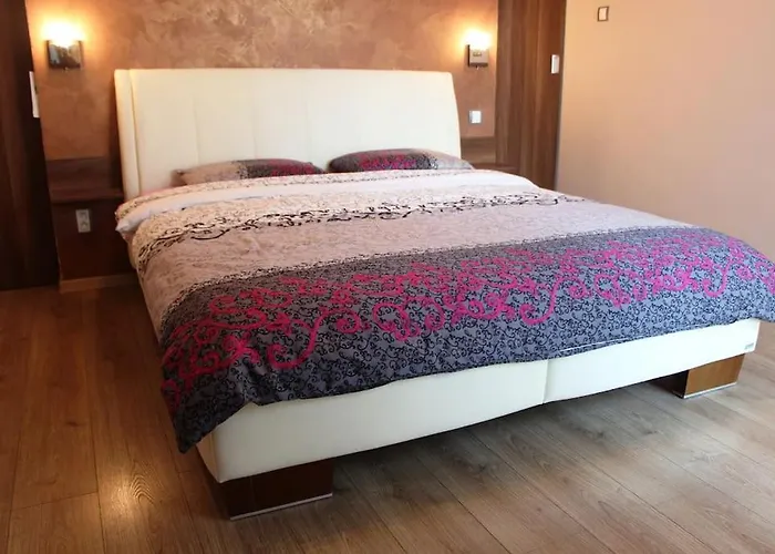 Glamorous Jacuzzi Loft Apartment With Roof Terrace Košice
