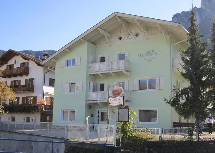 Hotel Garni Hauenstein Seis am Schlern