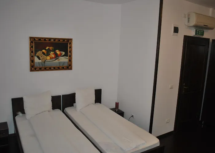 Hotel Taverna Pecicana