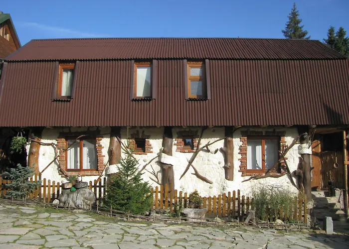 Muzey-Sadyba Grazhda Bukowel