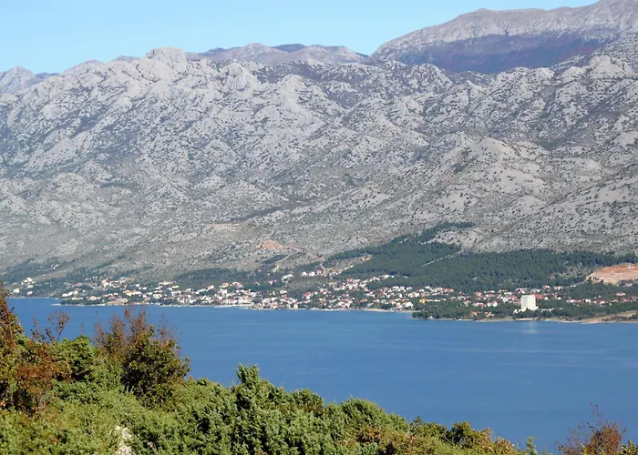 Apartment Starigrad 17772B