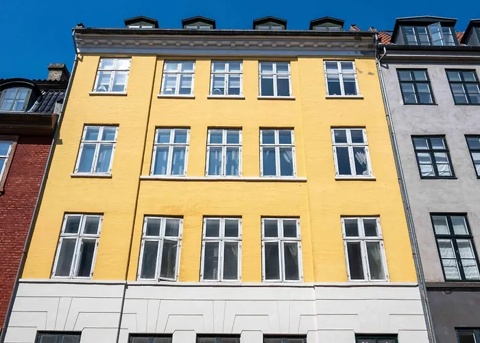 Large Apartment With Canal View In Central Cph City Kopenhagen