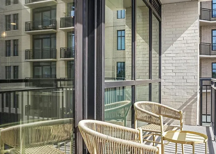 Landing Modern Apartment With Amazing Amenities Houston
