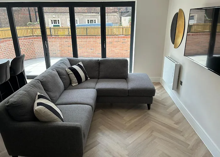 Pilgrim House By Phoenix Collection Liverpool