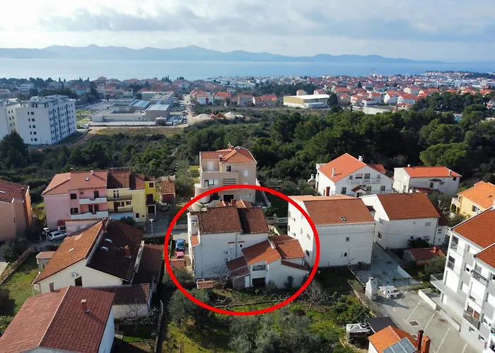 Apartments And Rooms With Parking Space Zadar - 21805