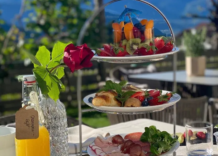 Haus Gregori Modern & Central Stay In Vineyard With Rooftop & Served Breakfast Kaltern