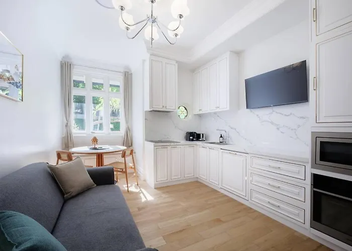 Cosy Federation Apartment Kirribilli 2 Bedroom #1 Sydney