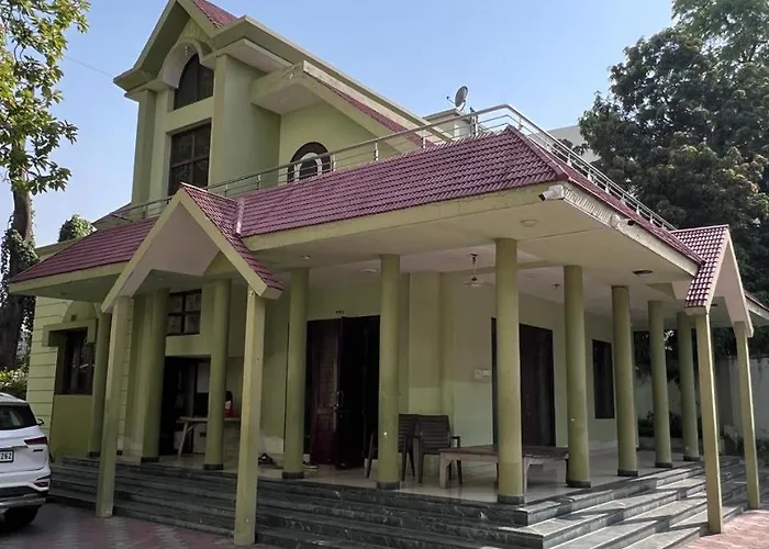 Kusum Villa Varanasi
