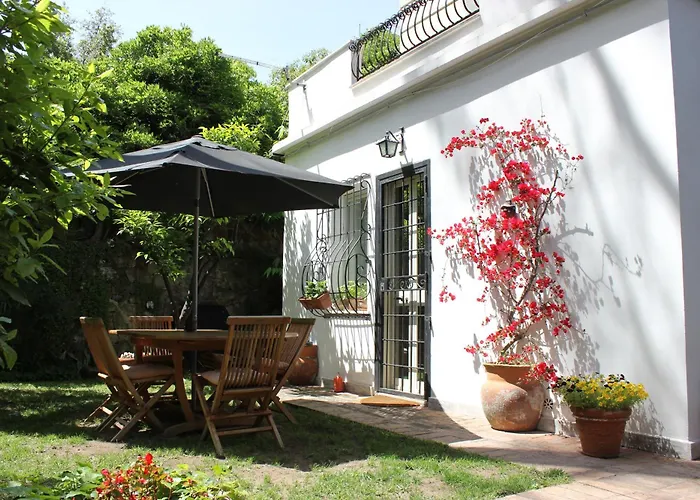 Ferienwohnung Giardino Dei Giganti, 5 Minute Walk To The Subway B Rom