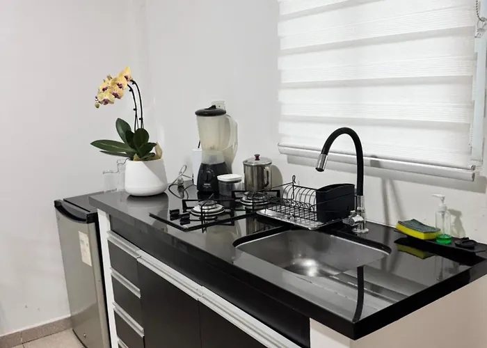 Acogedor Independiente-Casa Jh A Santa Cruz de La Sierra