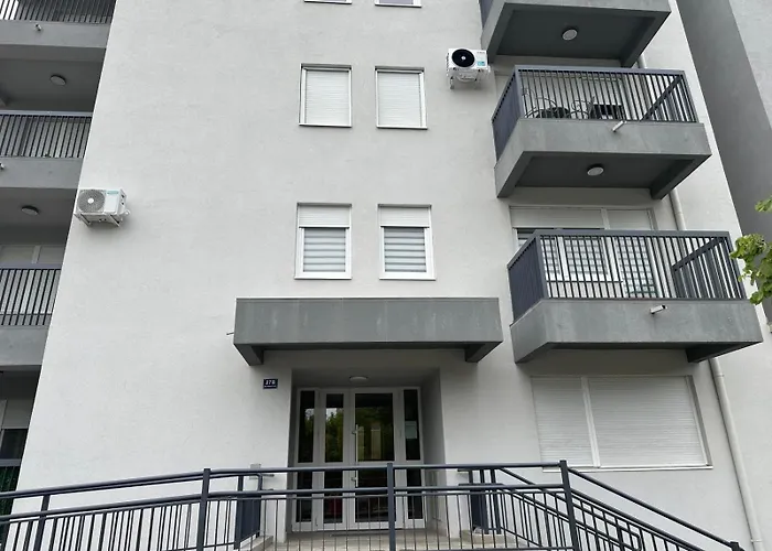 Ferienwohnung Violet Deluxe Ni
