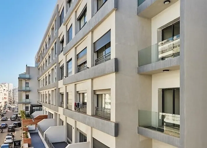 Your Home Away From Home 2 Bed Flat With Parking Casablanca