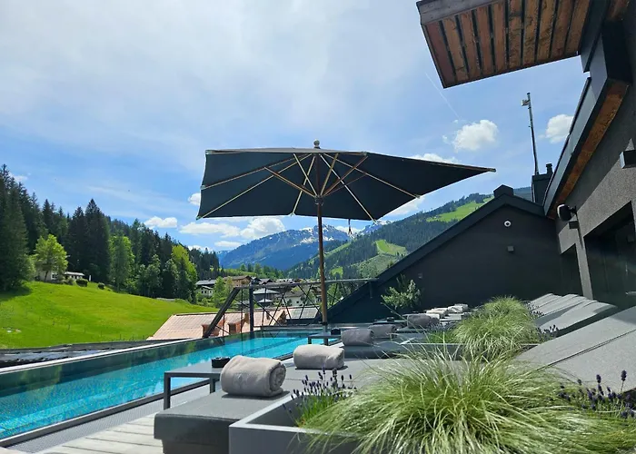 Almmonte Praeclarum Suites - Casual Boutique Hotel Wagrain