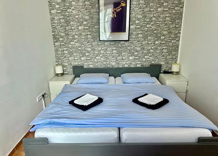 Jsmit Music&Bar&Apartments, Balkony V Apartmanah, Bar Dole Lipno nad Vltavou