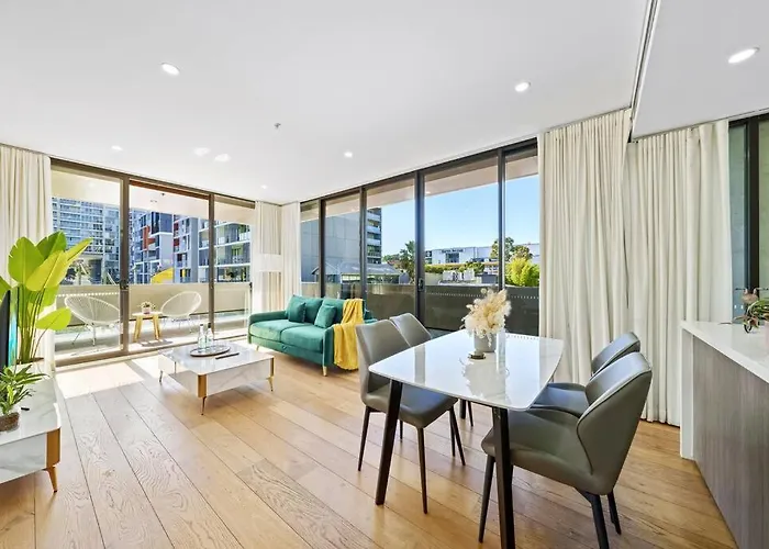 Cozy 2 Bedroom Apt At Waterloo Sydney