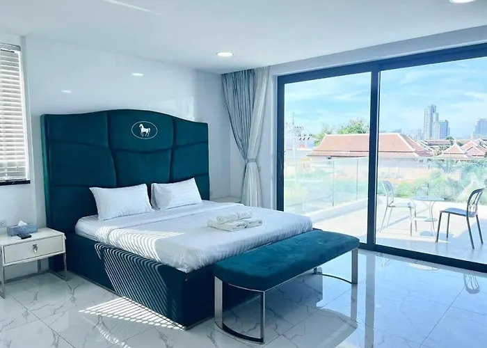 Tagvilla Palm Spring Villa In Pattaya 06 Bedroom