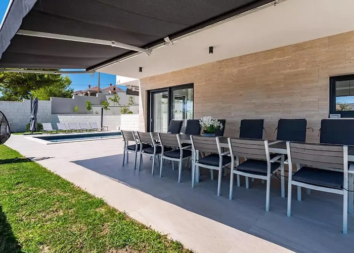 Villa Bura With Pool And Sauna Barbat na Rabu