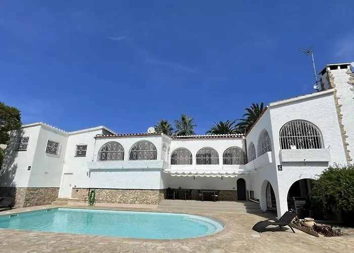 Villa Andaluz Roses Mas Fumats
