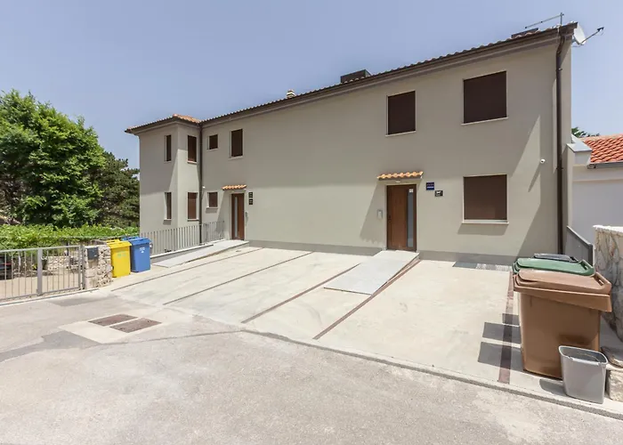 Apartments With Parking Spaces Baska, Krk - 19523