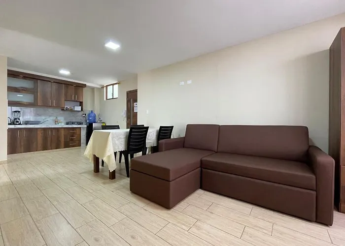 City Delux - 2 Bedrooms 2 Bath Baños