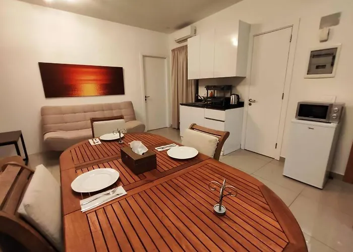 Spacious Nest 1-Br Apt In Ashrafieh Beirut