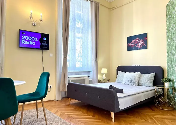 N38 Apartments By Small Home Budapest