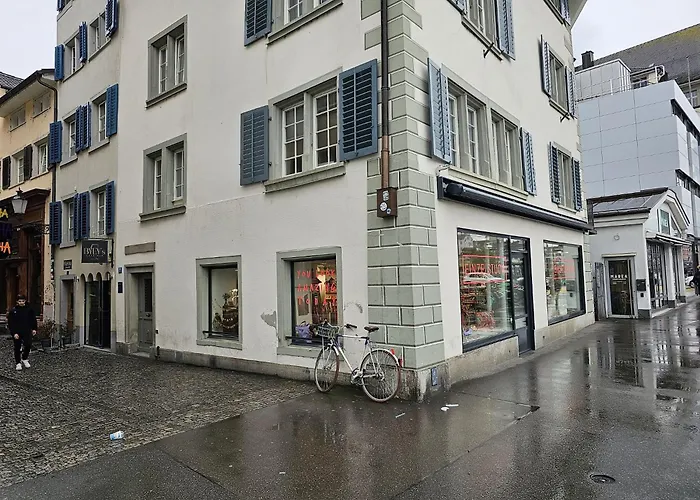 Hitrental Limmatquai Apartments Zürich