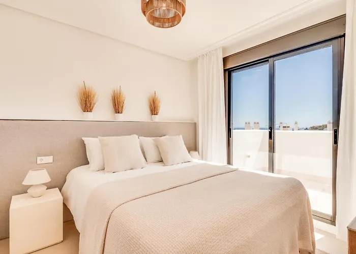 Renovated Apartment - With Sea View! Estepona