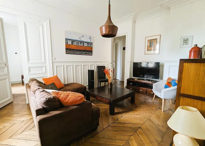 Appartement Typique Et Confortable - Voltaire Paris