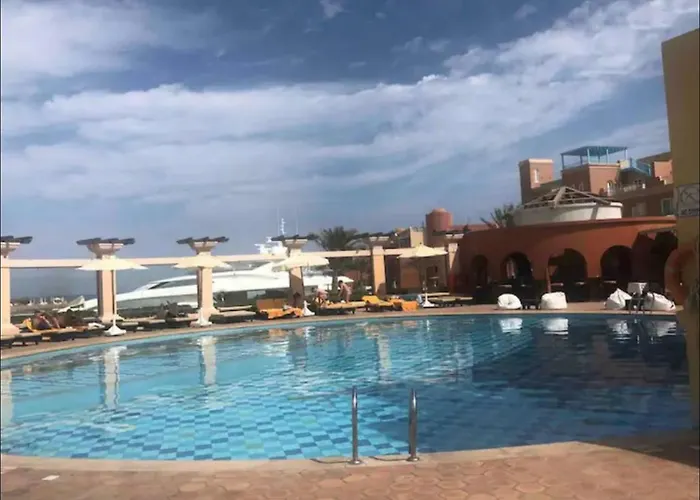 Marina Studio Apartment Pet Friendly Hurghada