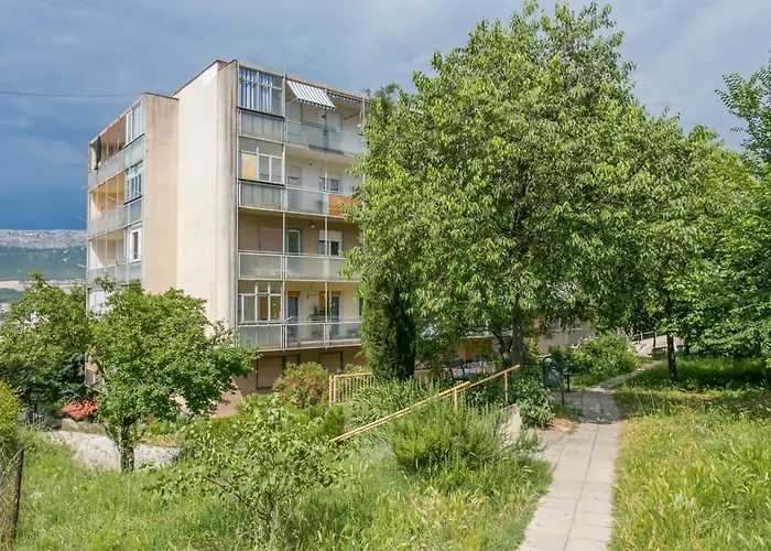 Apartments With Wifi Split - 23098