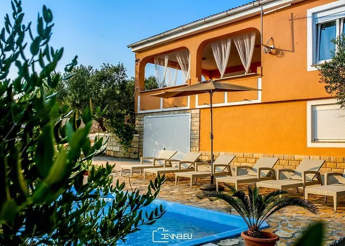 Holiday Home Oliva Novalja