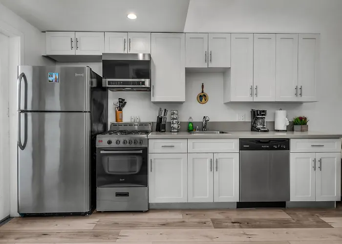 Modern 1-Bedroom Loft In Hollywood With Parking, Wifi & Hollywood Sign View Los Angeles