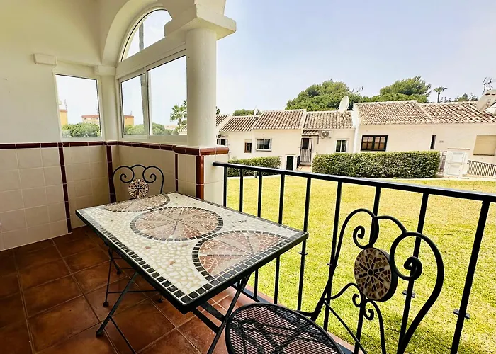 Ferienwohnung Bajo Con Terraza En La Costa Del Sol Málaga