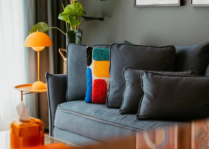 Stylish 2-Bedroom Escape Near Dubai Mall