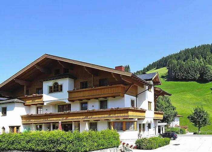 Apartment In Filzmoos Near Ski Amade