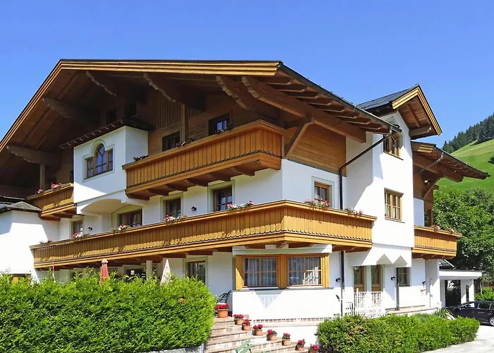 Apartment In Filzmoos Near Ski Amade
