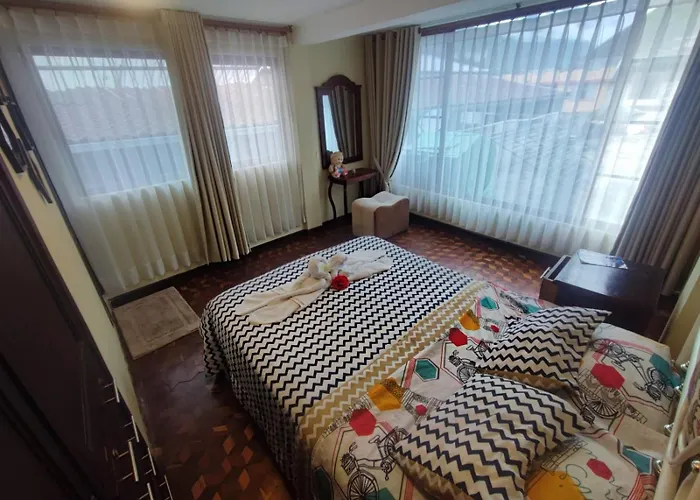 Ferienwohnung Matrimonial Turi Centro De La Ciudad, Garaje Baños